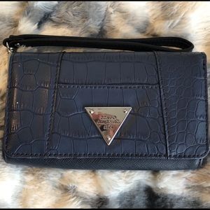 Guess Wallet